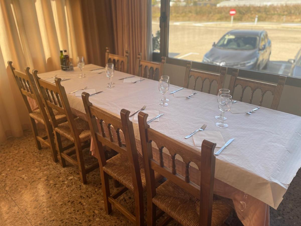 Hotel Reina Isabel Lleida Luaran gambar