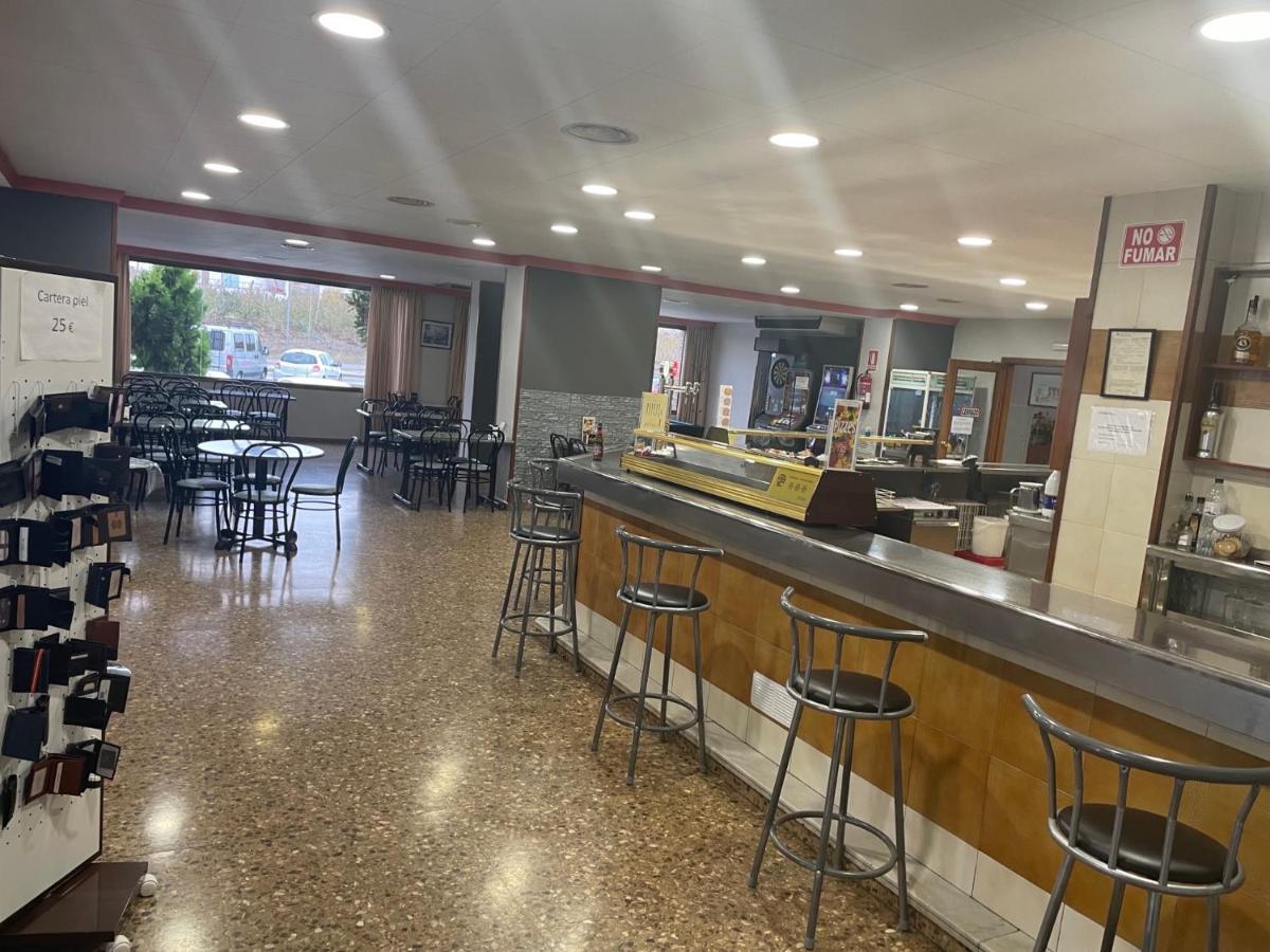 Hotel Reina Isabel Lleida Luaran gambar