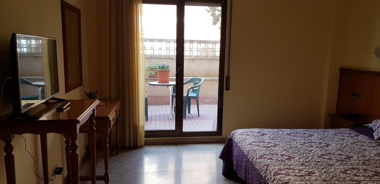 Hotel Reina Isabel Lleida Luaran gambar